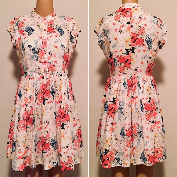 Plastic Island Daytime Floral Dress - Picture 5 of 16